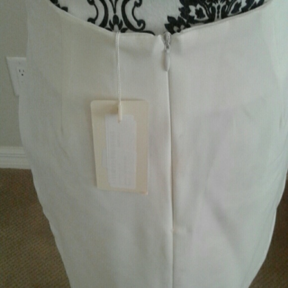 CREAM SKIRT NEW WITH TAG SIZE SIZE M - Picture 6 of 7
